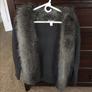 Forever 21 Gray Knit Sweater Cardigan with Faux Fur Trim